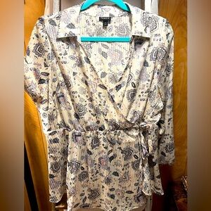 Torrid size 1 blouse